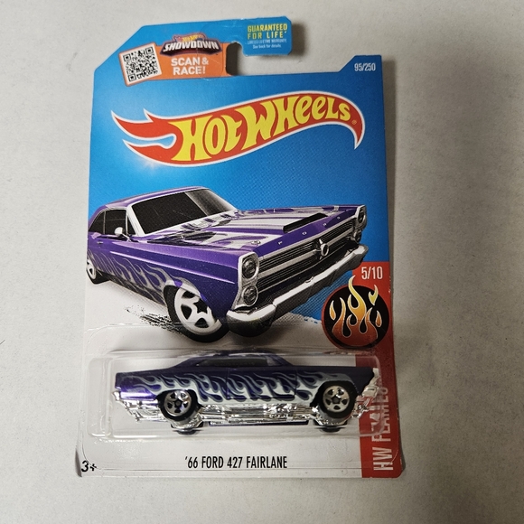 Hot Wheels '66 Ford 427 Fairlane Die-Cast Car‎ - Picture 1 of 4